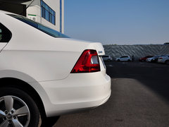 2013款 1.6L 自动 优选型
