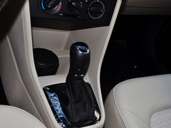 2013款 1.6L 自动 优选型