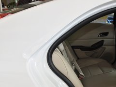 2013款 2.0L 自动 豪华版