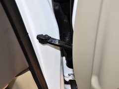 2013款 2.0L 自动 豪华版