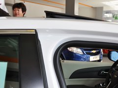 2013款 2.0L 自动 豪华版
