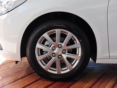 2013款 2.0L 自动 豪华版