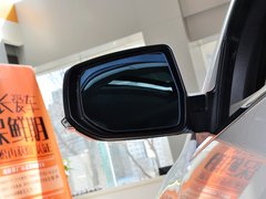 2013款 2.0L 自动 豪华版