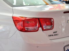 2013款 2.0L 自动 豪华版