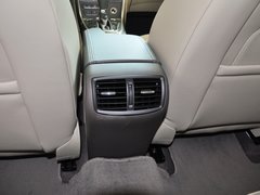 2013款 2.0L 自动 豪华版