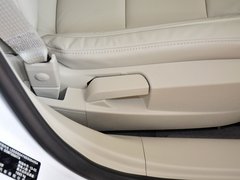 2013款 2.0L 自动 豪华版