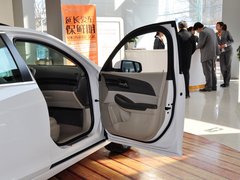 2013款 2.0L 自动 豪华版