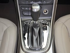 2013款 2.0L 自动 豪华版