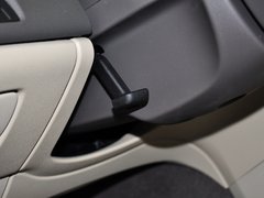 2013款 2.0L 自动 豪华版