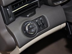 2013款 2.0L 自动 豪华版