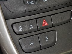 2013款 2.0L 自动 豪华版