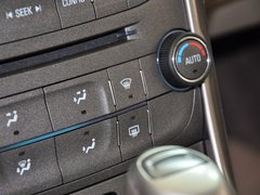 2013款 2.0L 自动 豪华版