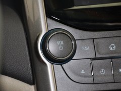 2013款 2.0L 自动 豪华版
