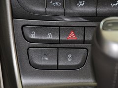 2013款 2.0L 自动 豪华版