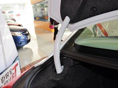 2013款 2.0L 自动 豪华版