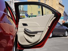 2013款 2.0L 自动 豪华版