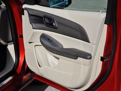 2013款 2.0L 自动 豪华版
