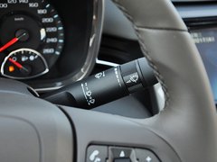 2013款 2.0L 自动 豪华版