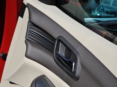 2013款 2.0L 自动 豪华版