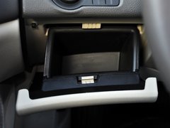 2013款 2.0L 自动 豪华版