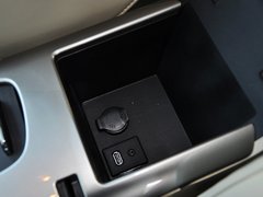 2013款 2.0L 自动 豪华版