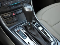 2013款 2.0L 自动 豪华版