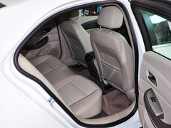 2013款 2.4L 自动 豪华版