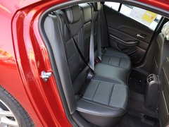 2013款 1.6T 自动 豪华版