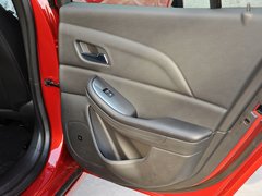 2013款 1.6T 自动 豪华版