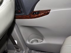 2013款 2.4L 手动 豪华型 7座