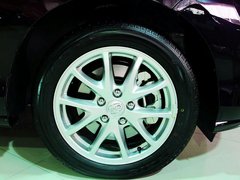 2013款 2.4L 自动 豪华型 7座