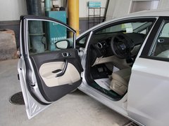 2013款 三厢 1.5L 自动 时尚型