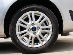 2013款 三厢 1.5L 自动 时尚型