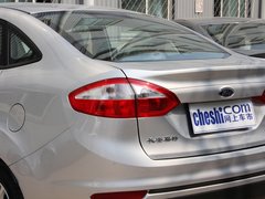 2013款 三厢 1.5L 自动 时尚型