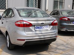 2013款 三厢 1.5L 自动 时尚型