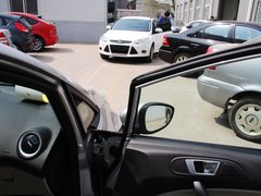 2013款 三厢 1.5L 自动 时尚型