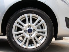 2013款 三厢 1.5L 自动 时尚型