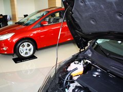 2013款 三厢 1.5L 自动 时尚型