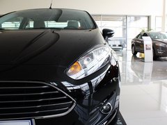 2013款 三厢 1.5L 自动 时尚型