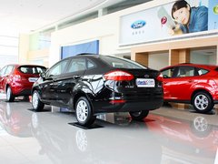 2013款 三厢 1.5L 自动 时尚型