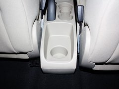 2013款 三厢 1.5L 自动 时尚型