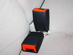 2013款 三厢 1.5L 自动 时尚型