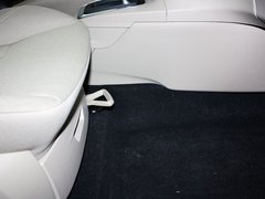 2013款 三厢 1.5L 自动 时尚型