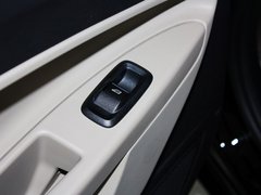 2013款 三厢 1.5L 自动 时尚型