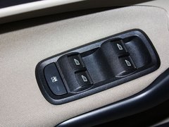 2013款 三厢 1.5L 自动 时尚型