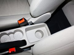 2013款 三厢 1.5L 自动 时尚型