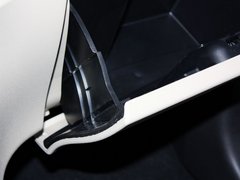 2013款 三厢 1.5L 自动 时尚型