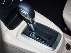 2013款 三厢 1.5L 自动 时尚型