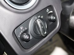 2013款 三厢 1.5L 自动 时尚型