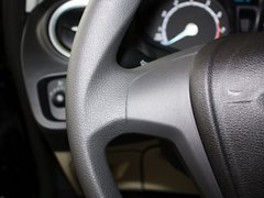 2013款 三厢 1.5L 自动 时尚型